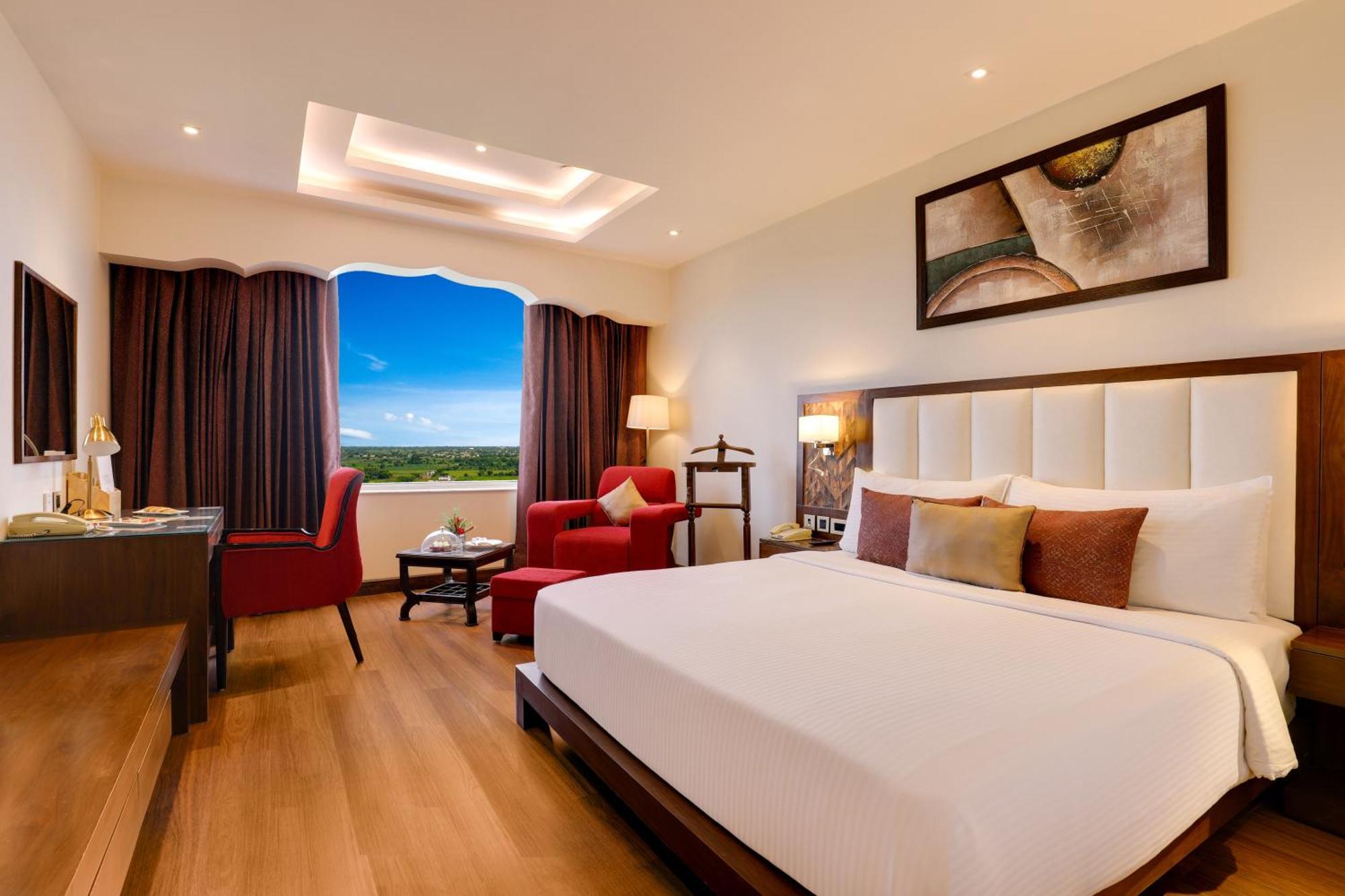 Ramada Plaza By Wyndham Agra Hotel Agra  Bagian luar foto
