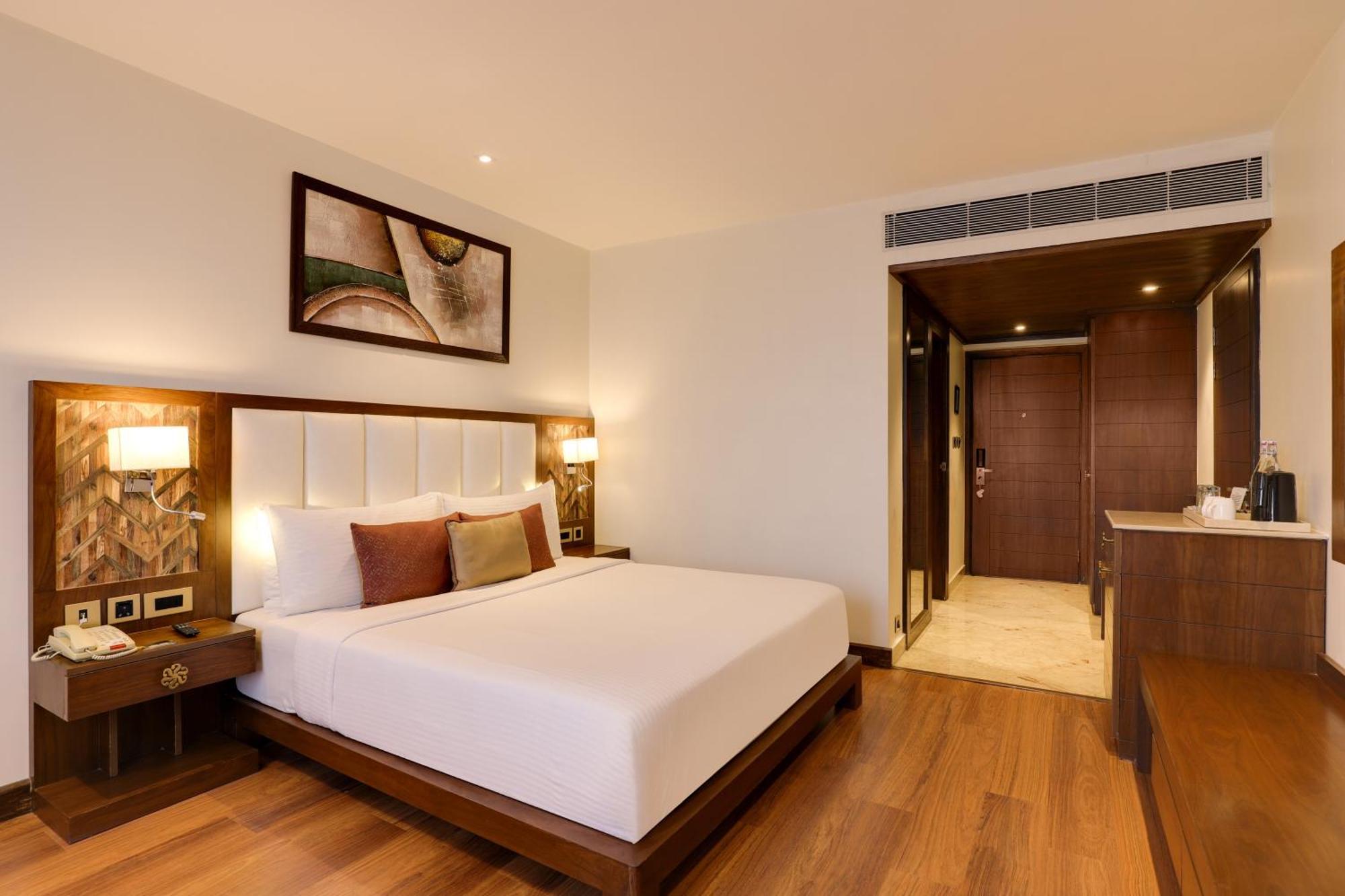 Ramada Plaza By Wyndham Agra Hotel Agra  Bagian luar foto