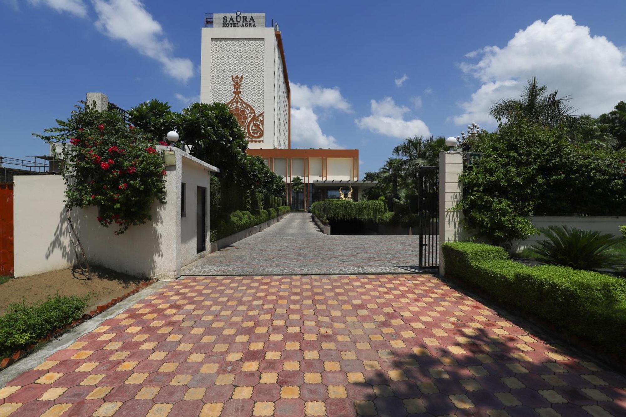 Ramada Plaza By Wyndham Agra Hotel Agra  Bagian luar foto