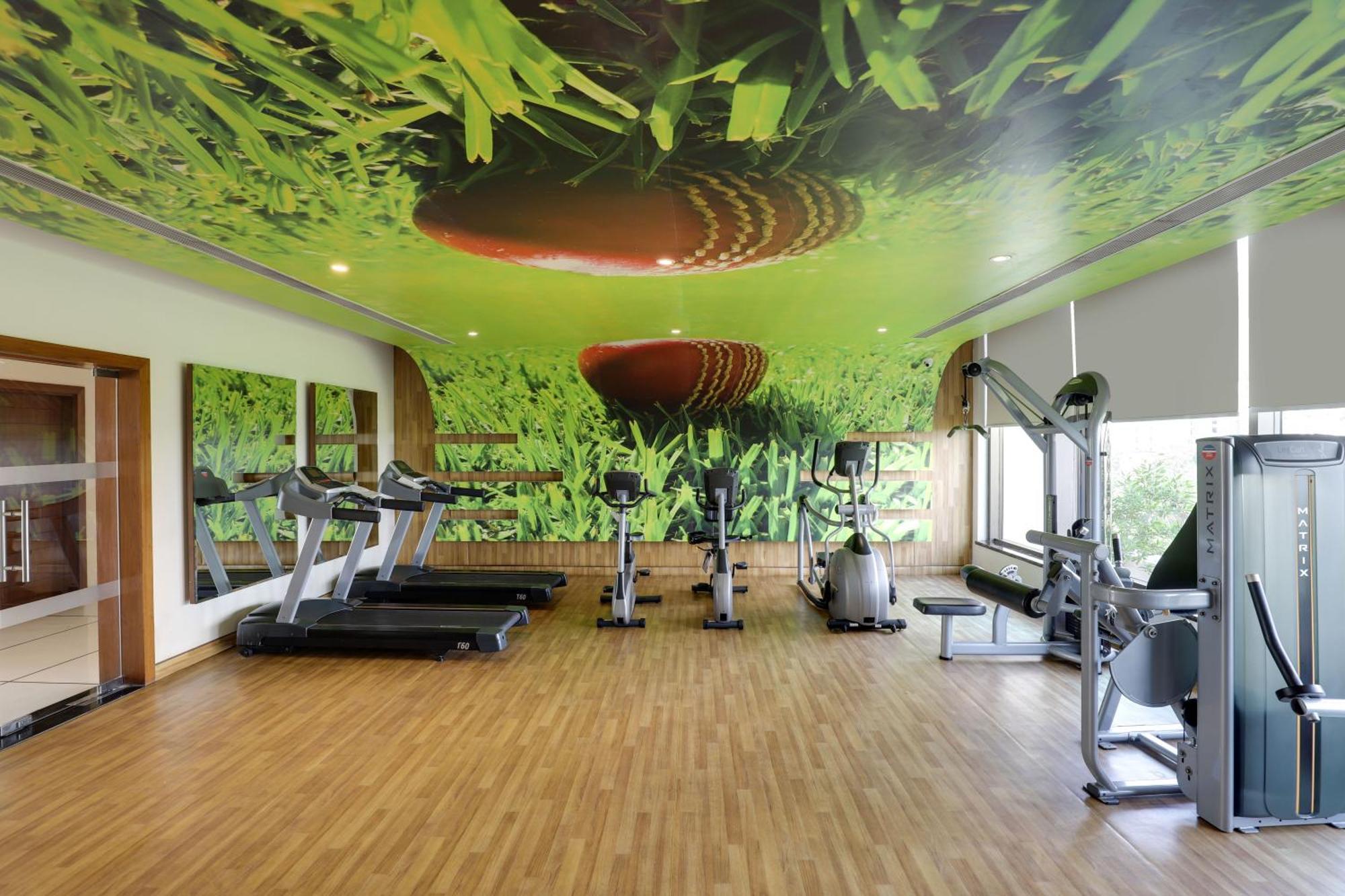 Ramada Plaza By Wyndham Agra Hotel Agra  Bagian luar foto