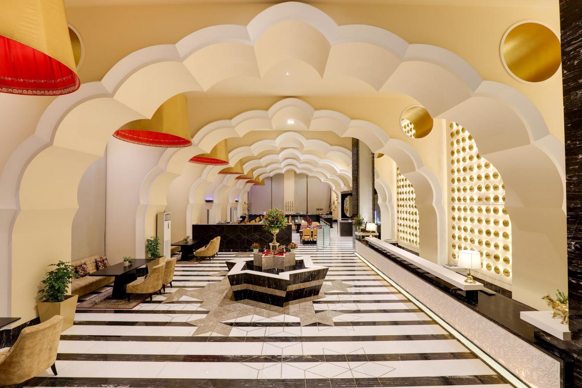 Ramada Plaza By Wyndham Agra Hotel Agra  Bagian luar foto