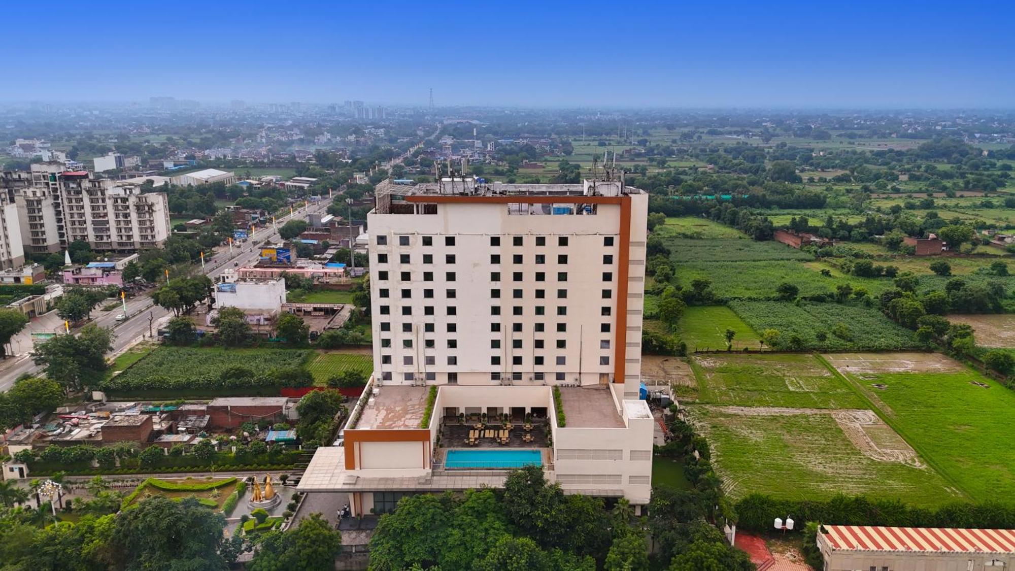 Ramada Plaza By Wyndham Agra Hotel Agra  Bagian luar foto
